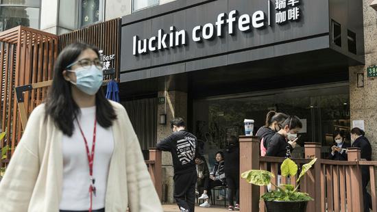瑞幸”丢车保帅”换掉CEO，能否真正度过危机？