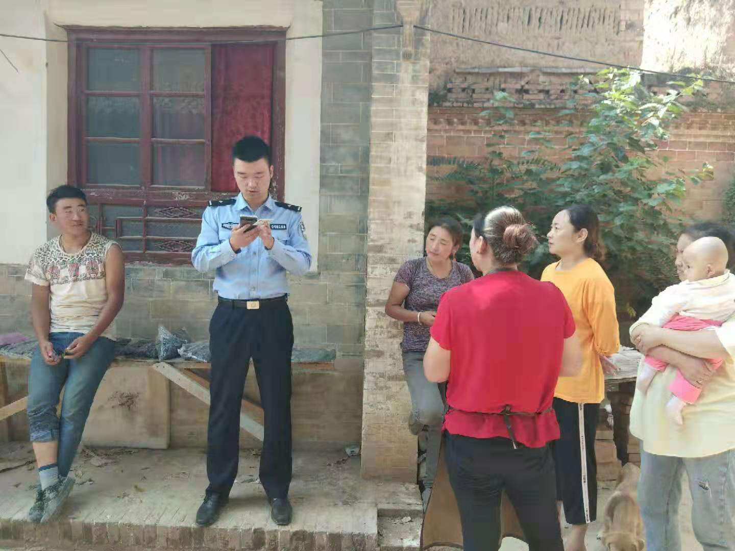“反诈”宣传进村组  警民共筑防骗墙