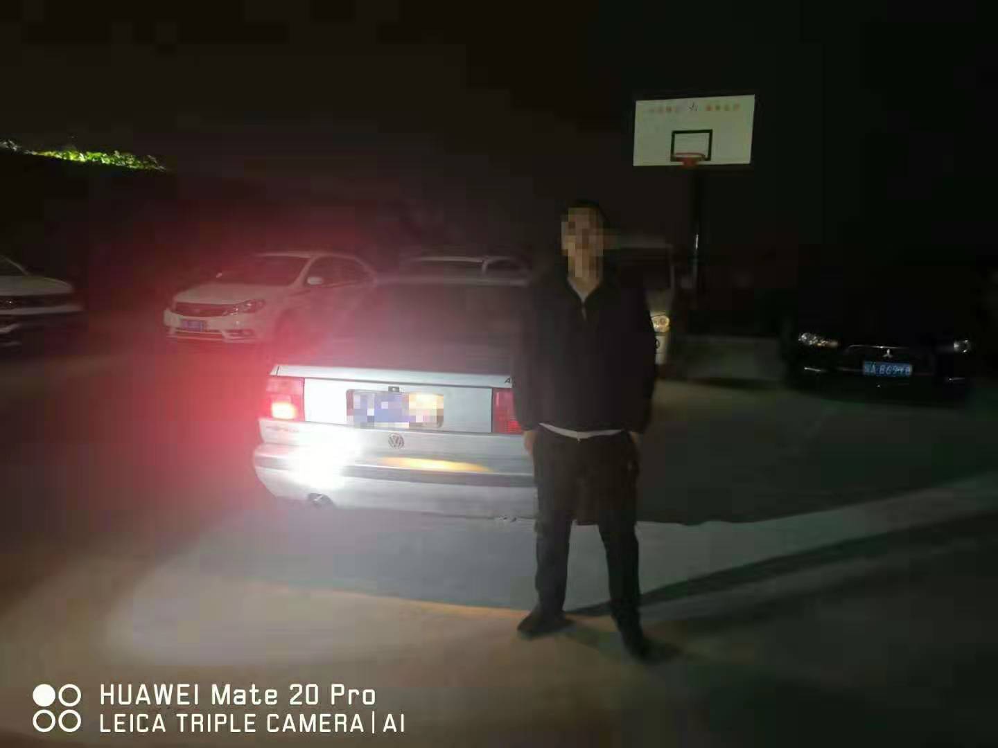 无证驾驶套牌车男子依法被拘十五天
