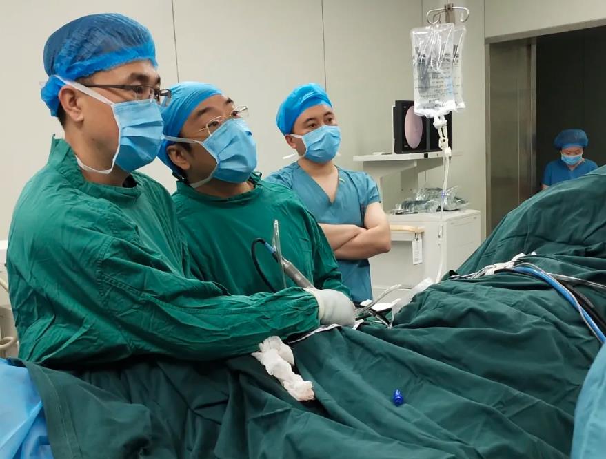 宝鸡市中医医院：全市首例髋关节镜手术成功实施