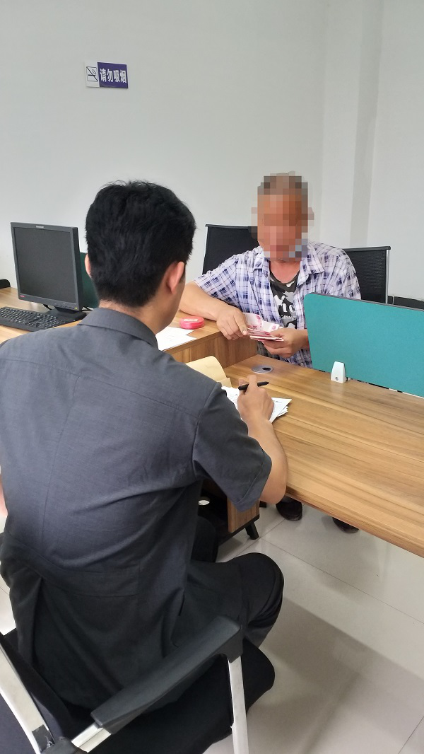 礼泉法院:现场普法显效果 高效结案获好评