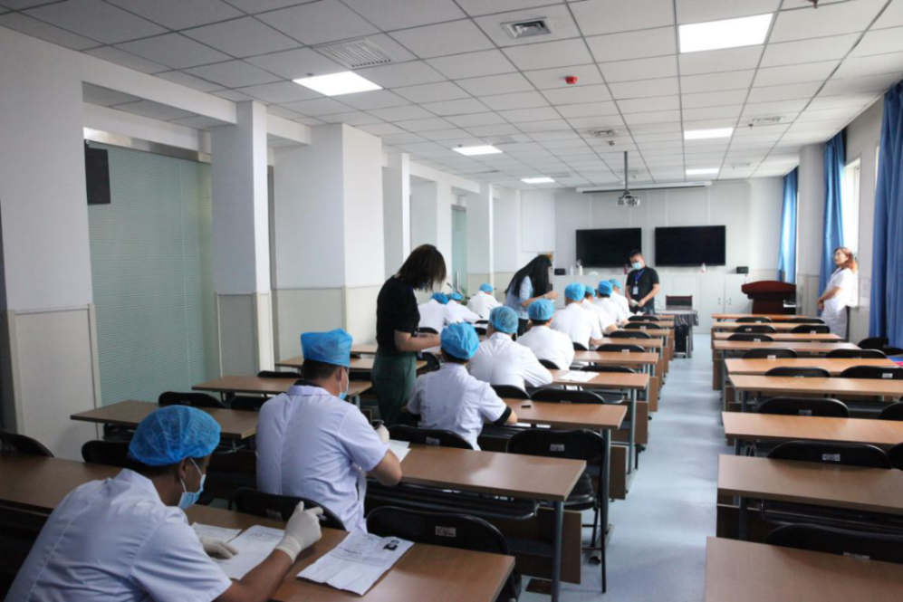 延安市人民医院圆满完成国家执业医师考试任务