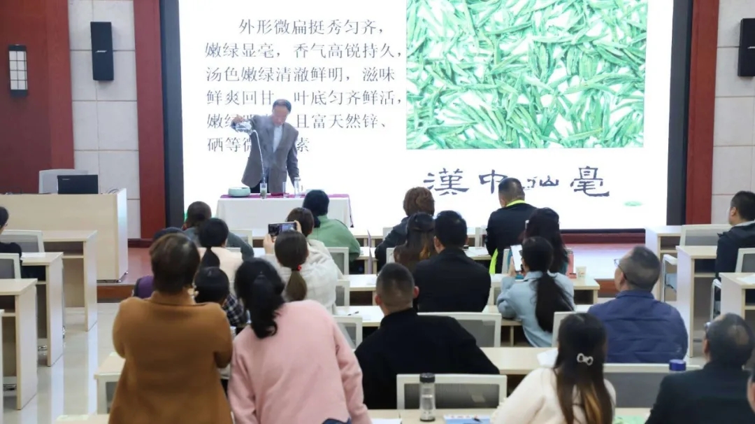 免费学茶艺，汉中市茶叶职业技术学校茶艺师初级开班啦