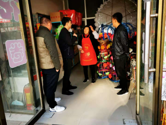 子长市：强化烟花爆竹市场隐患排查   保障人民群众生命财产安全