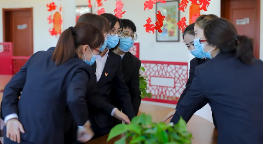 小年送祝福，大柳塔试验区滨河北路社区送来特别的祝福~~
