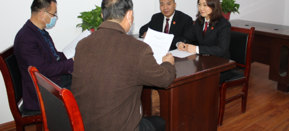 兴平法院：应用表格式判决书 高效服务诉讼群众