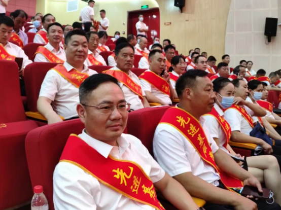 赞！石泉县医院党委被表彰为全县先进基层党组织
