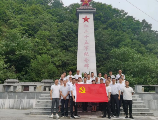 汉中市汉台区龙江街道办：“三味真火”点燃学习贯彻“七一” 讲话精神热潮