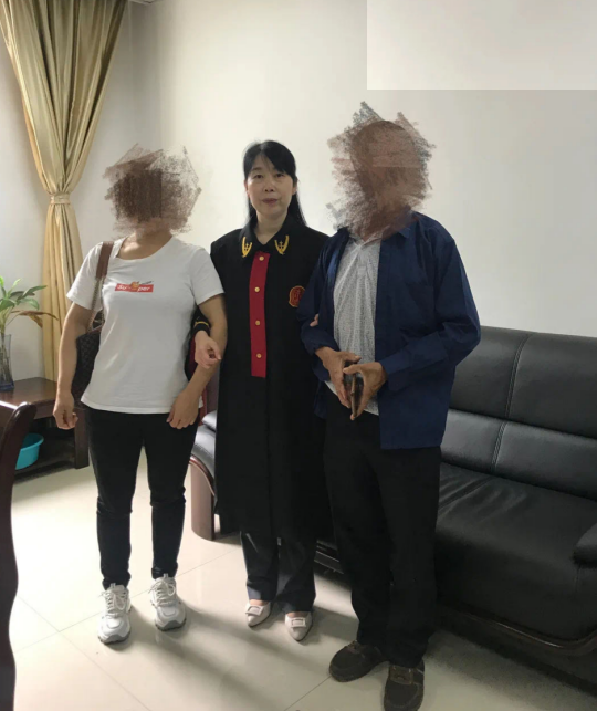 紫阳法院：提升机关职能  共建和谐社会