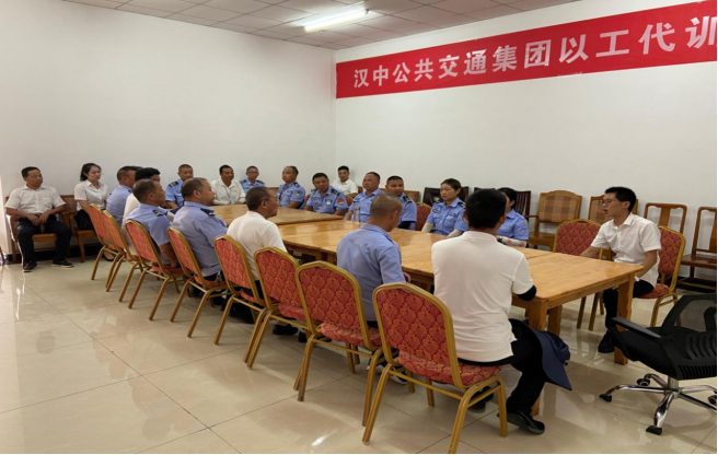 驾驶员的摇篮——记勉县“小鹿易驾”驾校