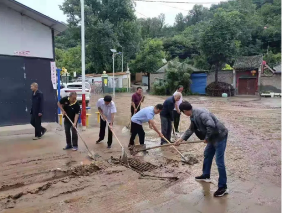 黄龙县白马滩镇石门村：党建引领，党员充当防汛三大员
