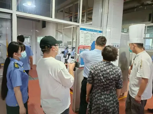 陕西省市场监督管理局在宝鸡开展“餐饮安全你我同查”活动