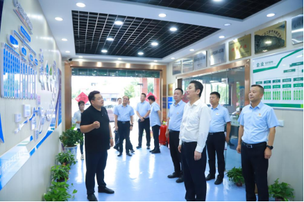 省联社党委领导一行深入扶风联社调研指导工作