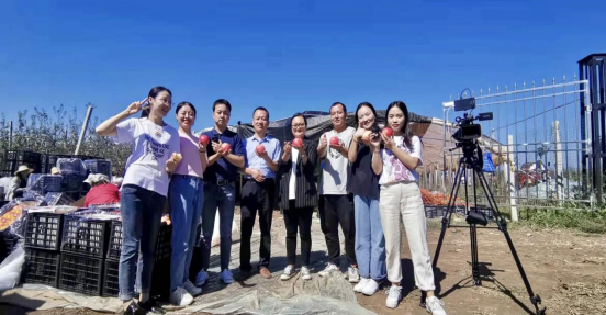 千阳县张家塬镇：公益助农 消费扶贫 直播带货走进苹果园