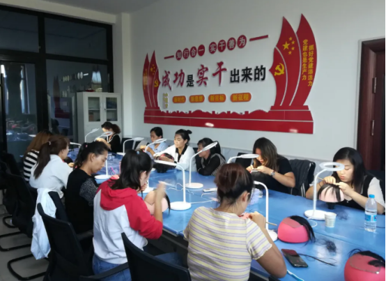 清涧县：巧手“织”出致富路