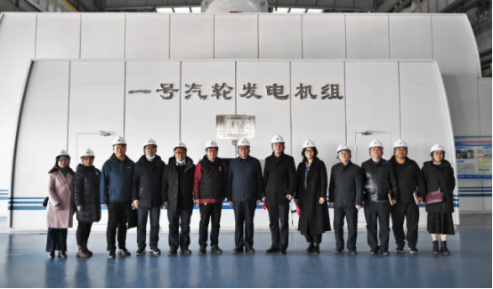 榆林市第十中学：走进现代标杆企业，创建社会实践基地