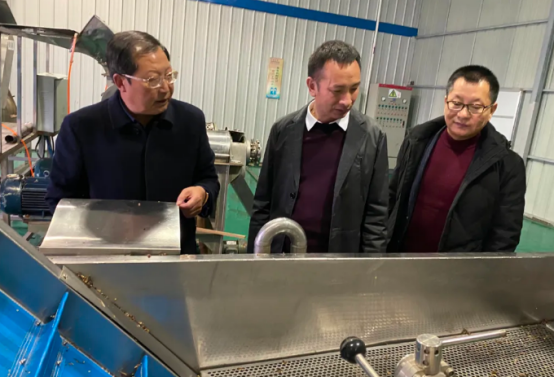 张宗富到旬阳市调研科技型企业包抓情况