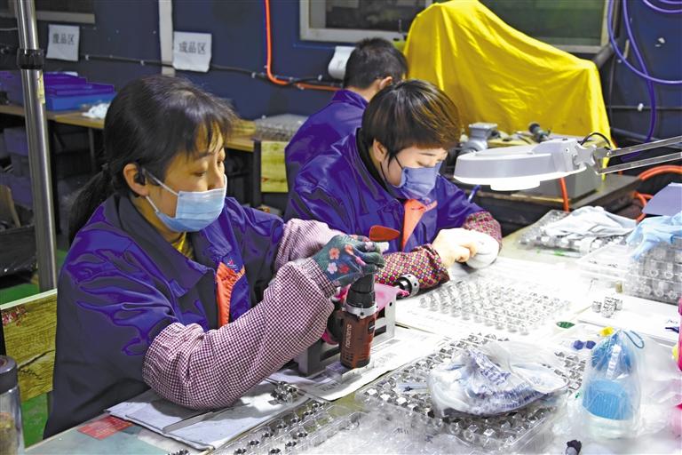 “暖企”服务“零距离” 市场主体添活力