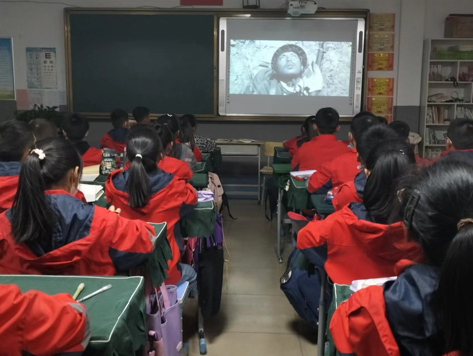 ”南京大屠杀死难国家公祭日“主题教育活动4