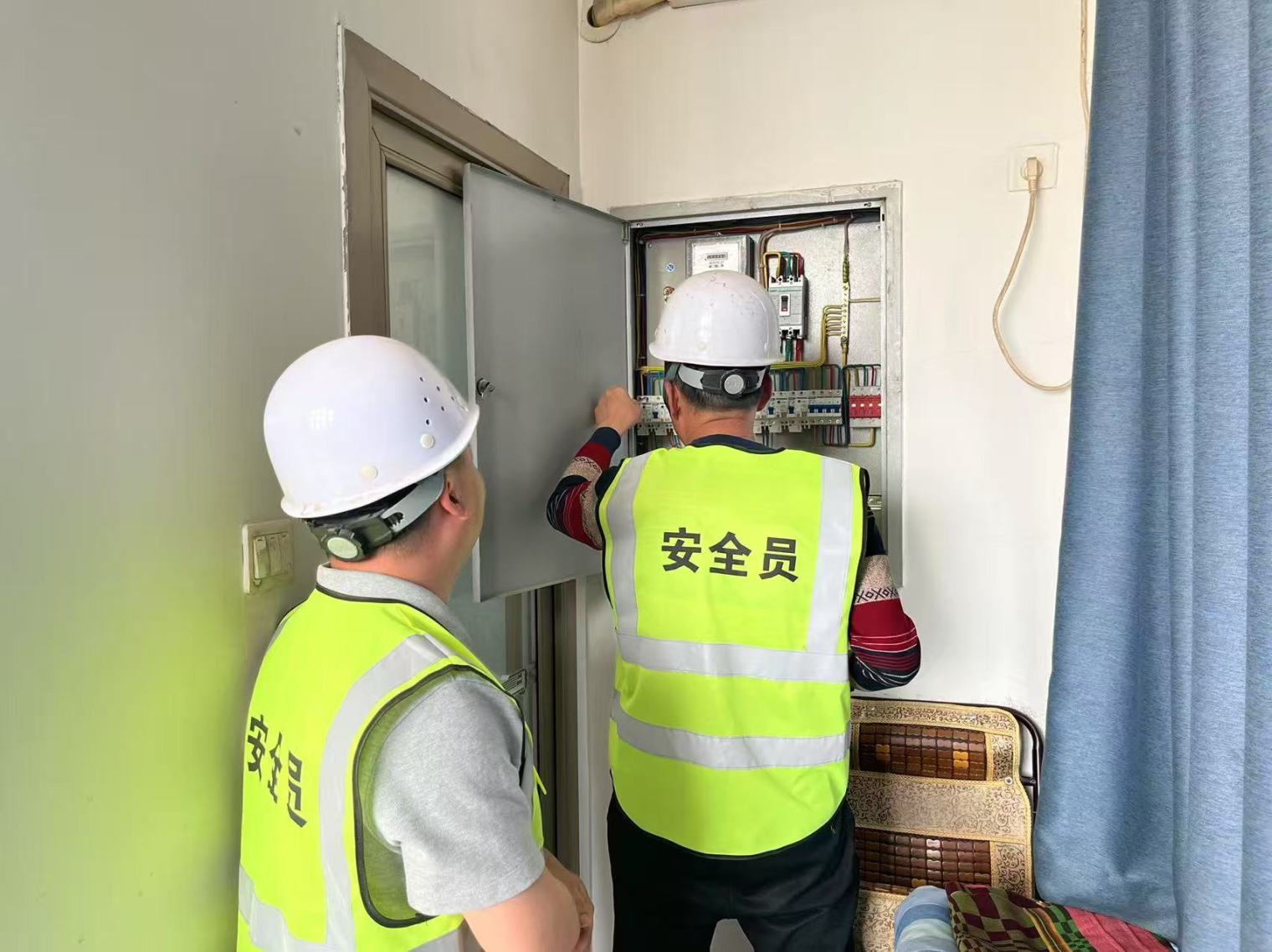 36142353daf97e707cdb1024cb14a829